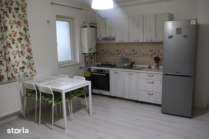 Apartament cu 2 camere în Apărătorii Patriei
