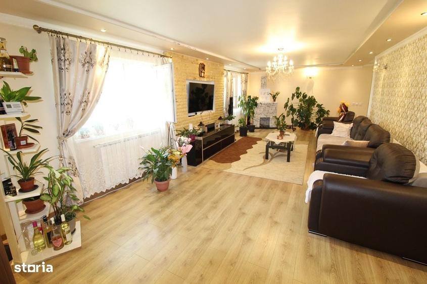 Casă cu 4 camere cu Teren 1413 Mp în Central