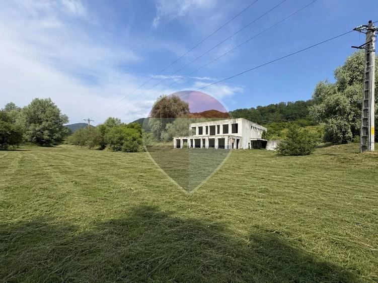 Casă cu Teren 10000 Mp în Măieruș