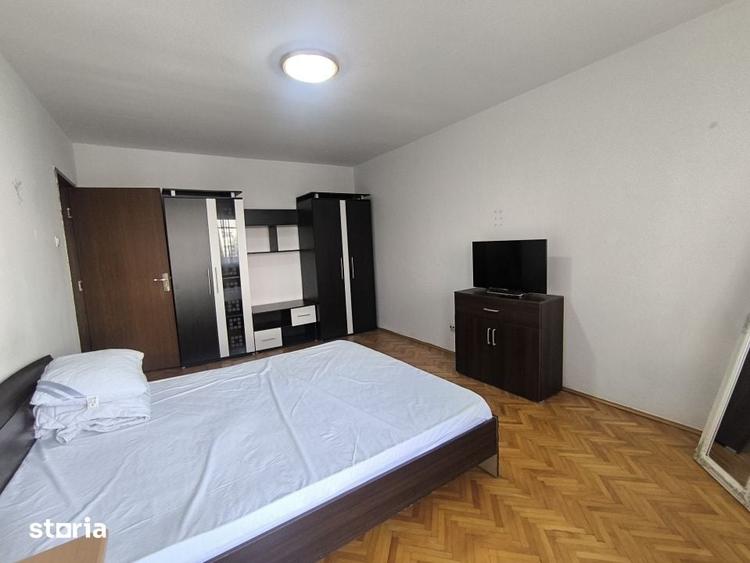 Apartament cu 2 camere decomandat în Plopilor