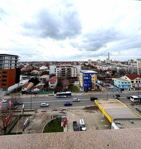 Apartament cu 3 camere decomandat în Km 4-5