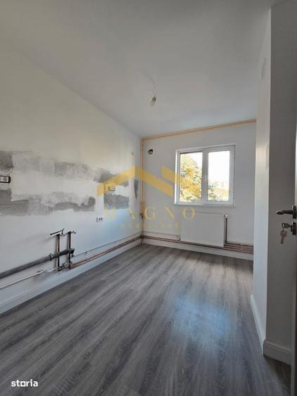 Apartament cu 4 camere decomandat, mobilat în Malul Mureșului