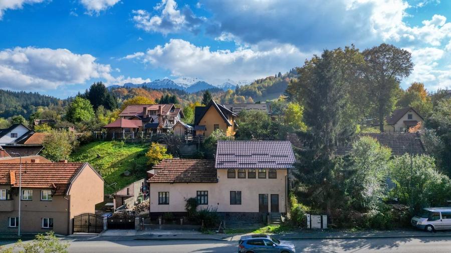 Casă individuală cu 3 camere cu Teren 385 Mp în Bran