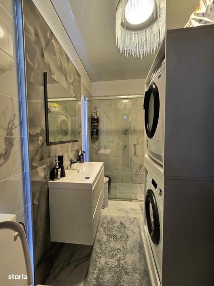 Apartament cu 3 camere semidecomandat în Dobroești