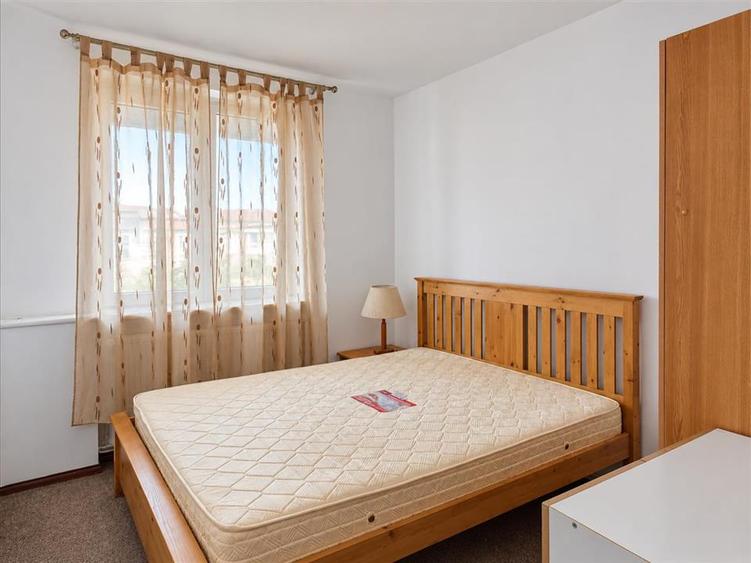 Apartament cu 2 camere decomandat, mobilat în Ștrand