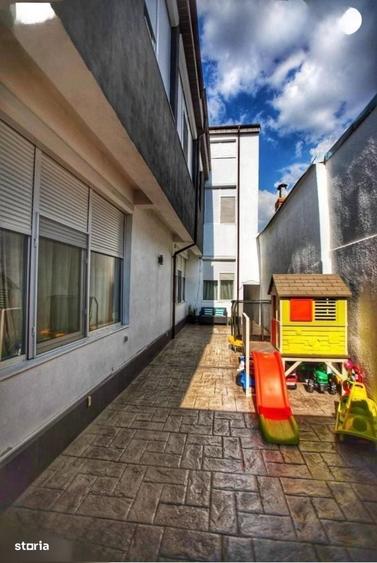 Casă cu 4 camere cu Teren 421 Mp în Central