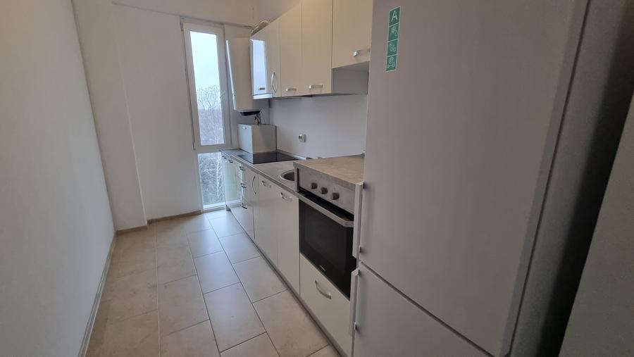 Apartament cu 2 camere semidecomandat în Iancu Nicolae