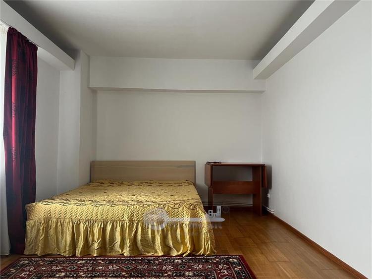 Garsonieră decomandată în Gară