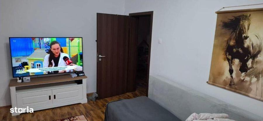 Apartament cu 2 camere în Florilor