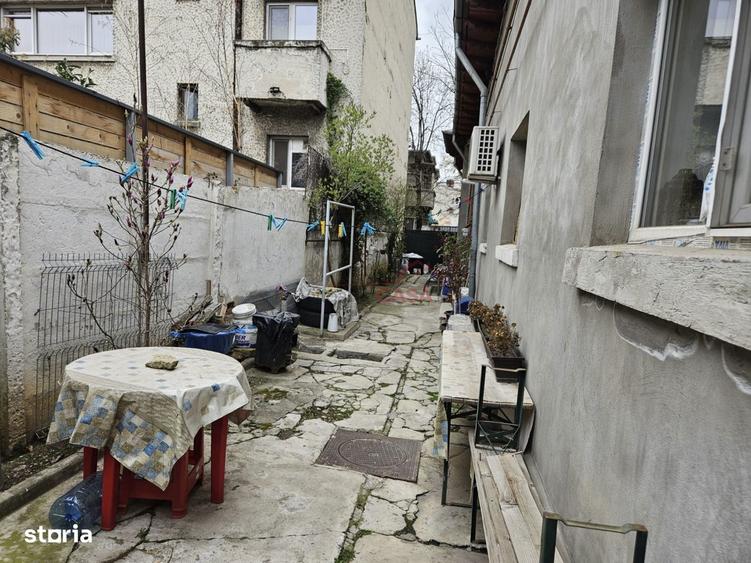 Pta Alba Iulia - casa individuala - curte- 4 camere plus garsoniera - - 7