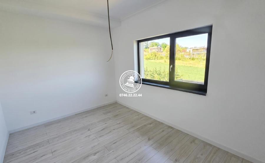 Vila duplex de vanzare in Rediu - 2