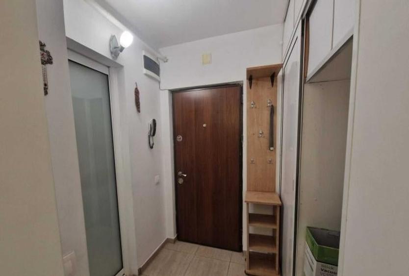 Apartament cu 2 camere semidecomandat în Iancului