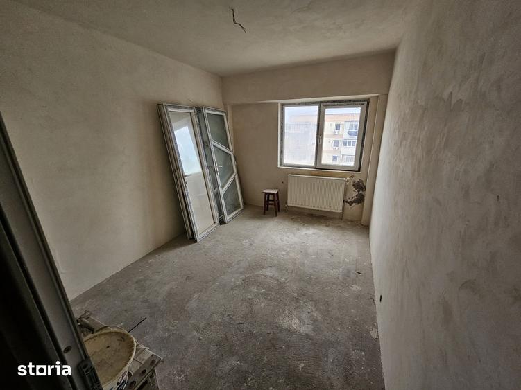 Apartament cu 4 camere în Orizont