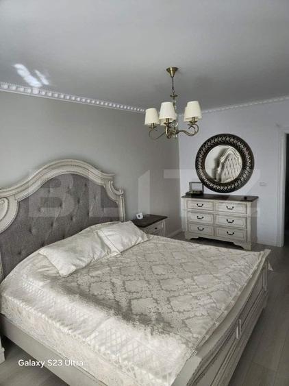 Apartament cu 3 camere decomandat, mobilat în Central