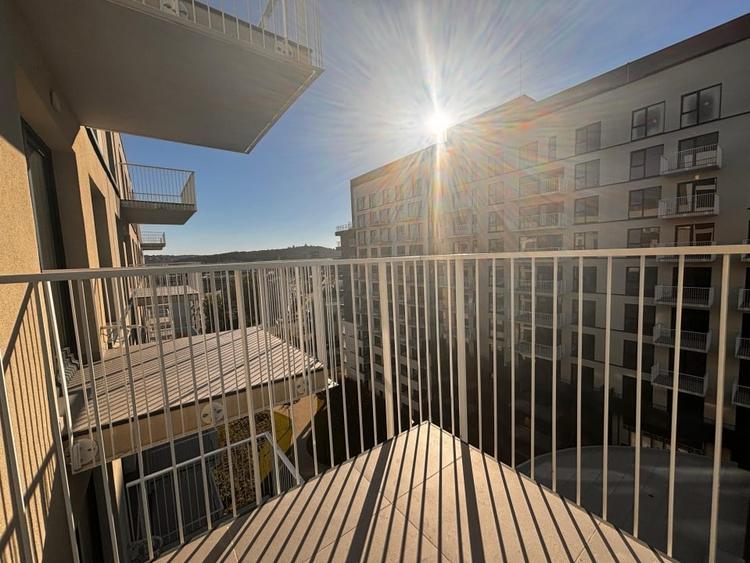 Apartament cu 2 camere în Podu Roș