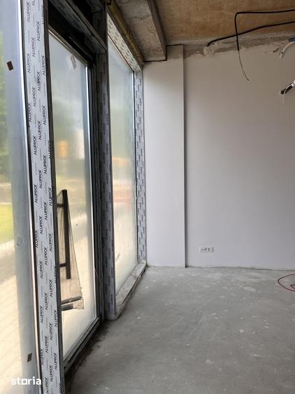 Spațiu comercial, de 36 mp, în Nord