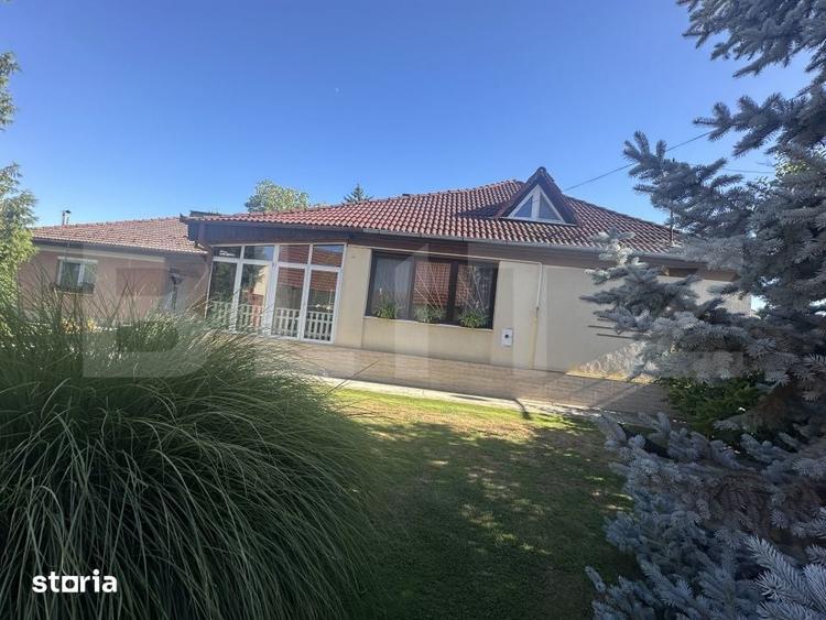 Casă cu 6 camere cu Teren 600 Mp în Micro 17