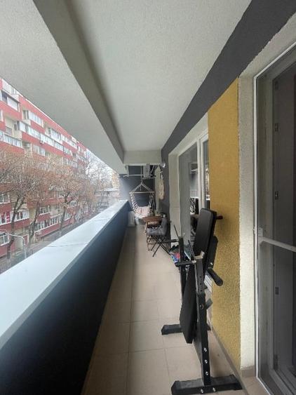 Apartament cu 2 camere semidecomandat, mobilat în Giurgiului