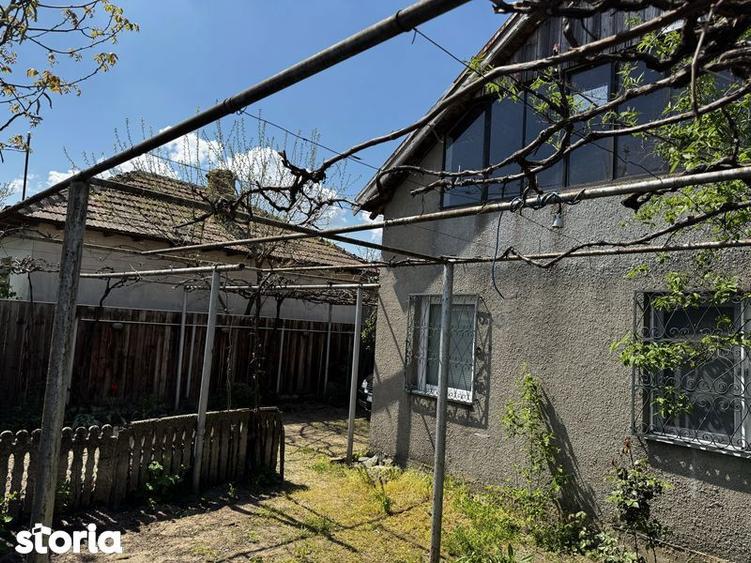Casă cu 2 camere cu Teren 70 Mp în Malu Mare