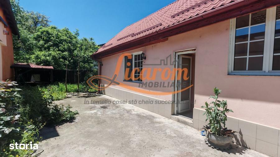 Casă cu 2 camere decomandat cu Teren 178 Mp în Cristian
