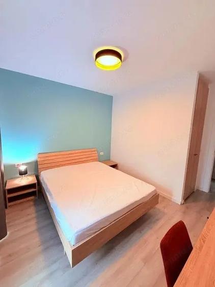 Apartament cu 2 camere semidecomandat în Soarelui