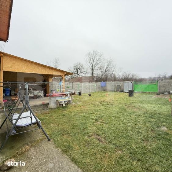 Casă cu 9 camere cu Teren 1860 Mp în Scoarța