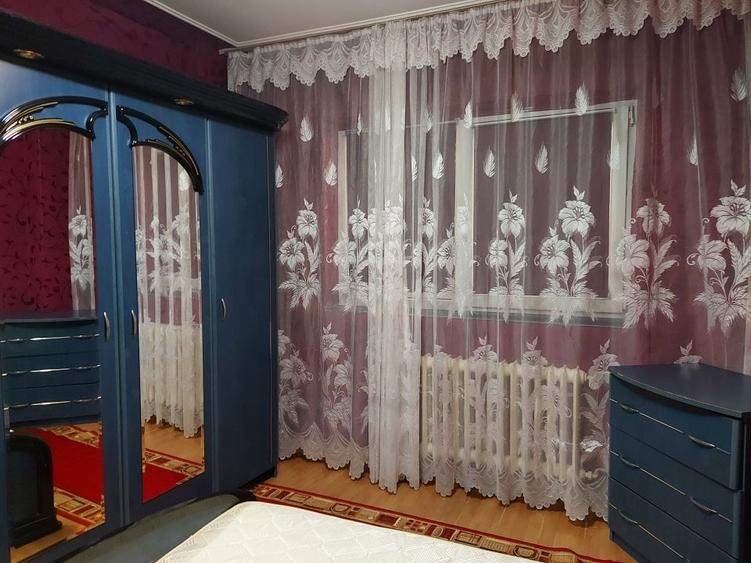 Apartament cu 3 camere semidecomandat, mobilat în Drumul Taberei