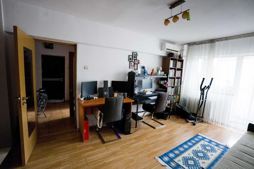 Apartament cu 2 camere semidecomandat în Theodor Pallady