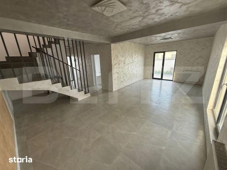 Casă cu 5 camere cu Teren 371 Mp în 1 Mai