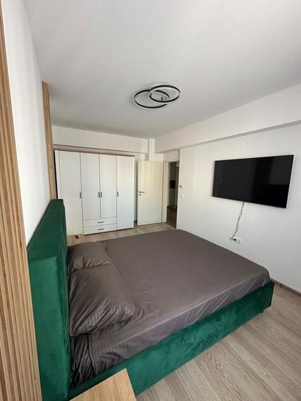 Apartament cu 2 camere decomandat în Exterior Vest
