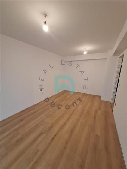 Apartament cu 2 camere semidecomandat în Tractorul