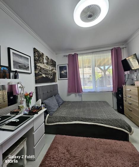 Casă cu 4 camere decomandat cu Teren 570 Mp în Sântandrei