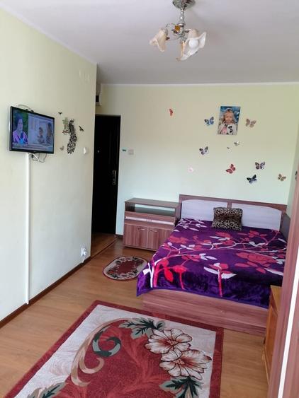 Garsonieră decomandată în Central