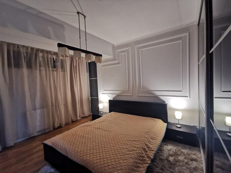 Apartament cu 2 camere decomandat în Parcul Carol