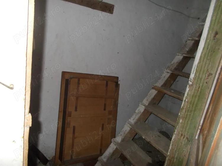 Casă cu 4 camere cu Teren 1800 Mp în Pișchia