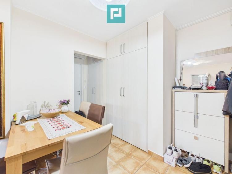 Apartament cu 3 camere decomandat în Decebal