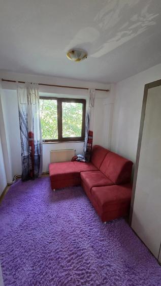 Apartament cu 3 camere decomandat în Micro 16