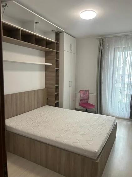 Apartament cu 4 camere decomandat, mobilat în Sisești