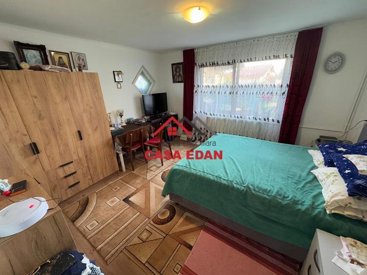 Casă individuală cu 7 camere cu Teren 287 Mp în Câmpina