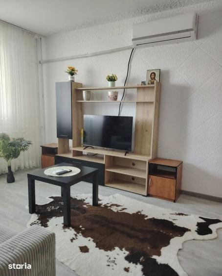 Apartament cu 2 camere decomandat în Berceni