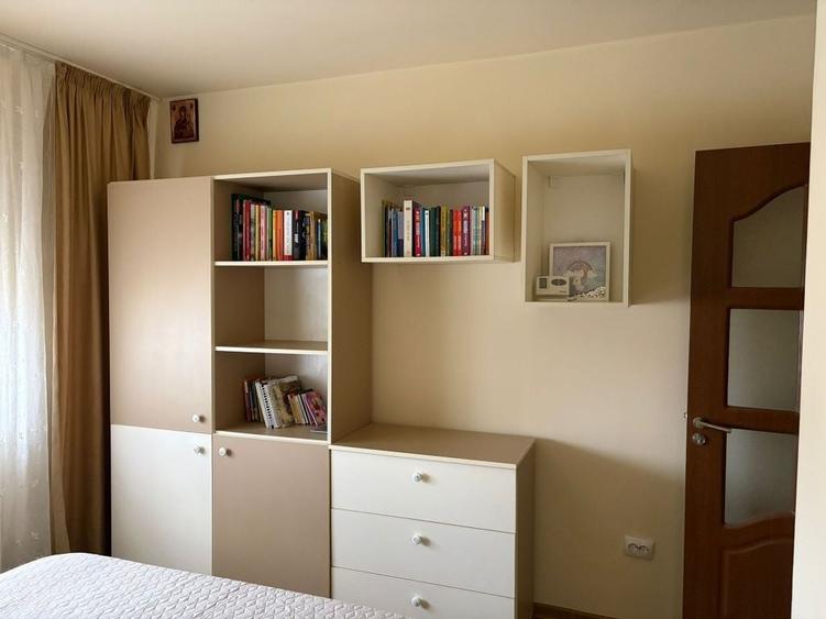 Apartament cu 3 camere decomandat în Dancu