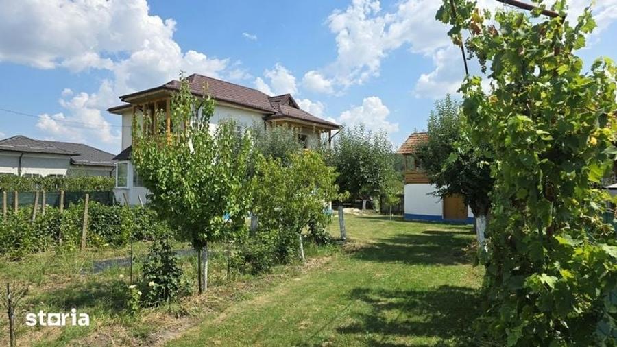 Casă cu 4 camere cu Teren 140 Mp în Dobroteasa