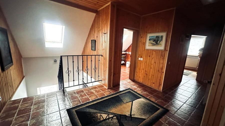 Casa de vacanta cu teren 2000mp Valea Avrigului - 10