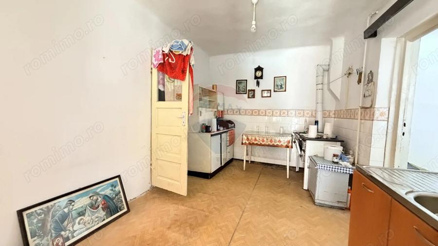 Casă cu 3 camere cu Teren 700 Mp în Vitrometan