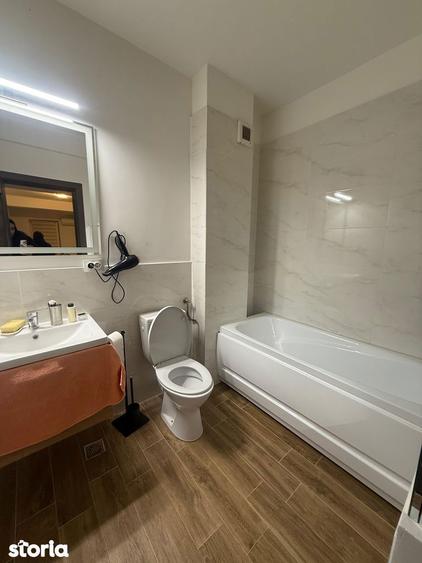 Apartament cu 3 camere semidecomandat în Florești — fotografia 2