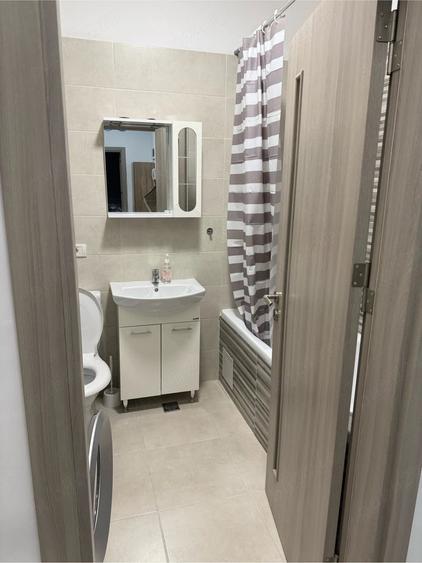 Apartament cu 2 camere decomandat în Roșu
