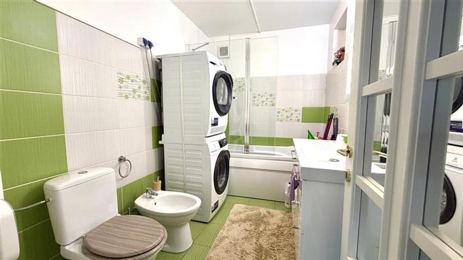 Casă individuală cu 5 camere cu Teren 1000 Mp în Aroneanu
