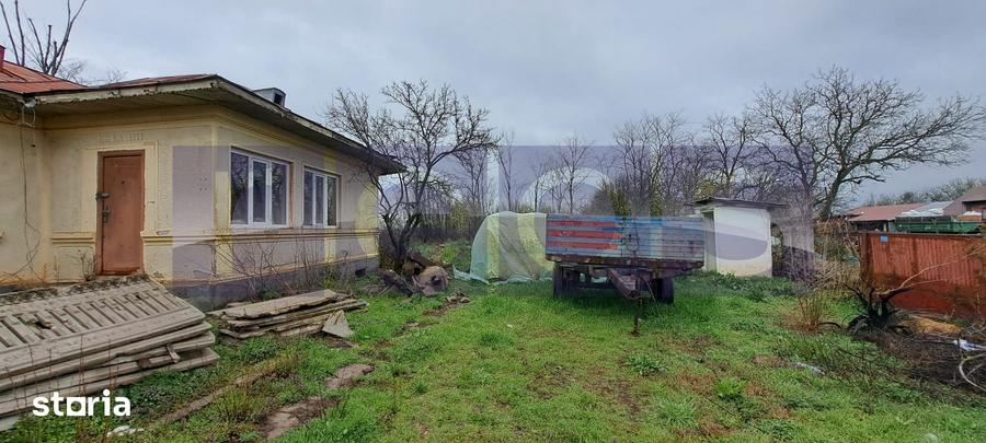 Teren de 4000 mp, în Crângeni