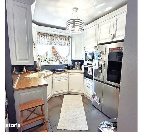 Casă cu 3 camere cu Teren 940 Mp în Central