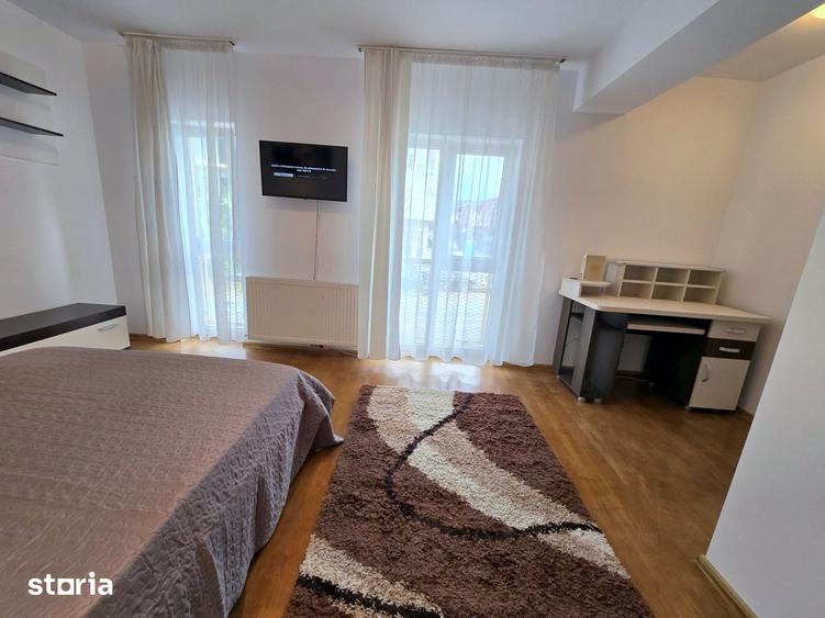 Garsonieră decomandată, mobilată în Bună Ziua